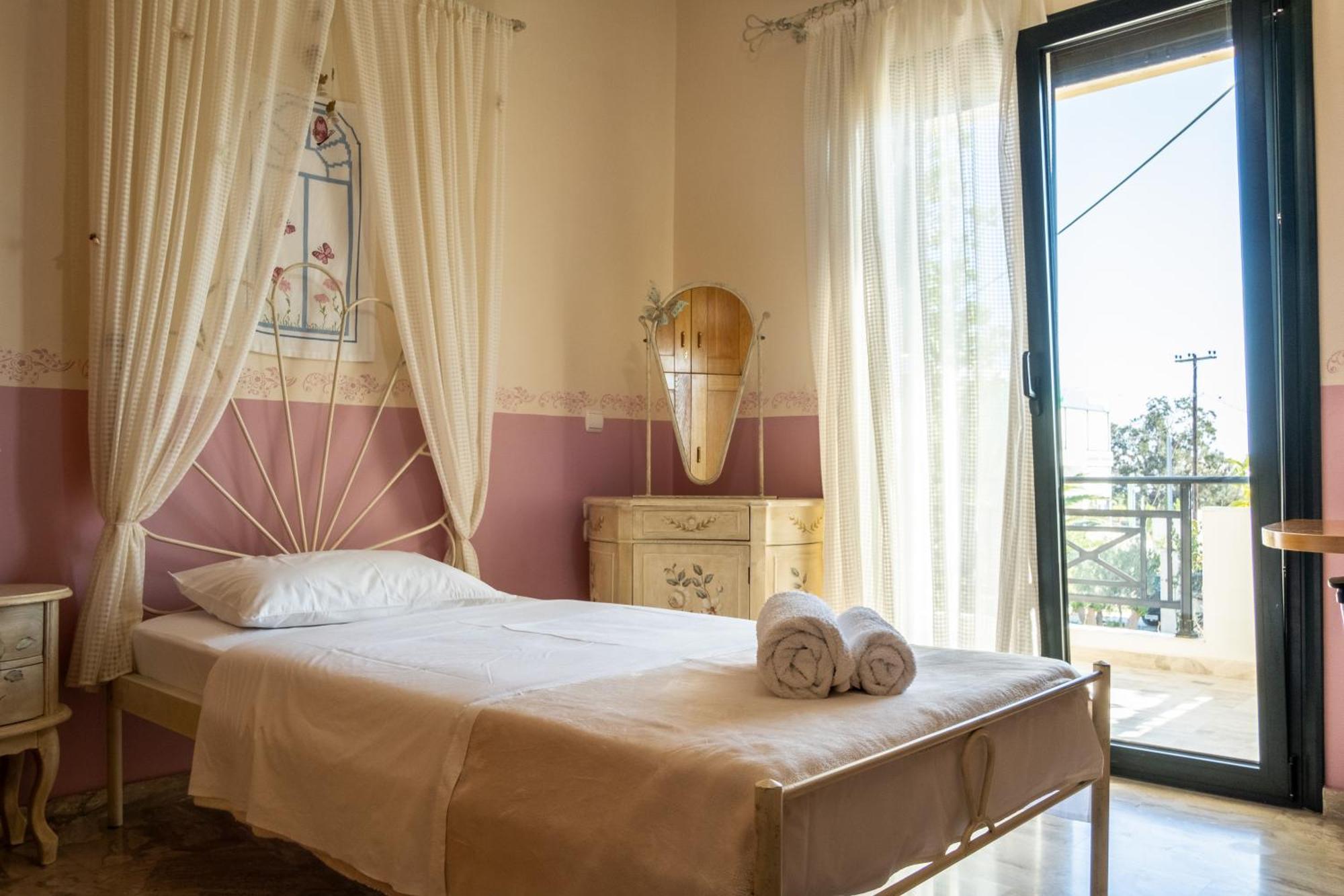 Spacious House In A Quiet Neighbourhood Ierapetra  Exterior photo